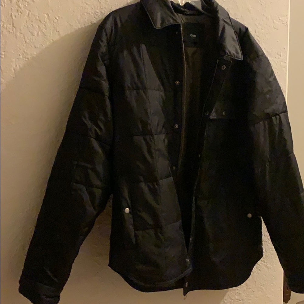 Men’s GAP puffer jacket